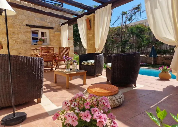 Rock House\'S Villa Melody