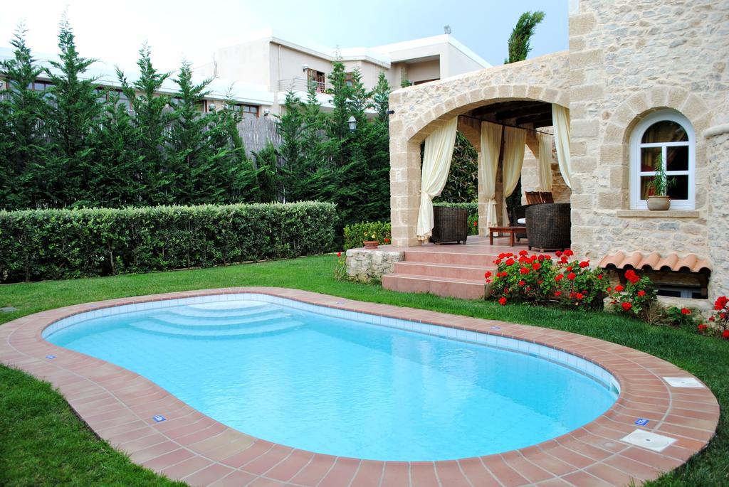 Rock House's Melody Villa Platanés